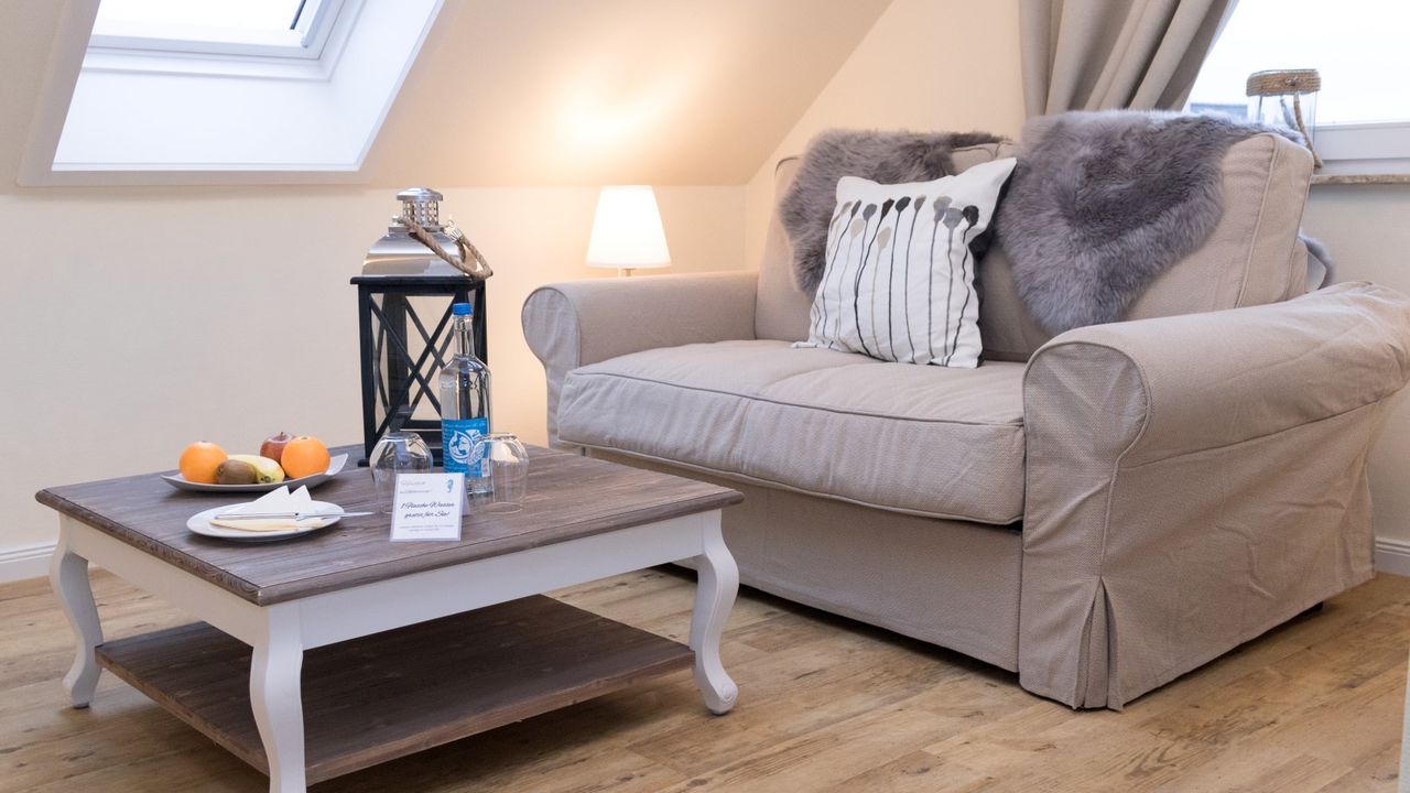 Ausziehsofa im Wohnbereich bietet Platz für 2 weitere Übernachtungsgäste Ausziehsofa im Wohnbereich bietet Platz für 2 weitere Übernachtungsgäste